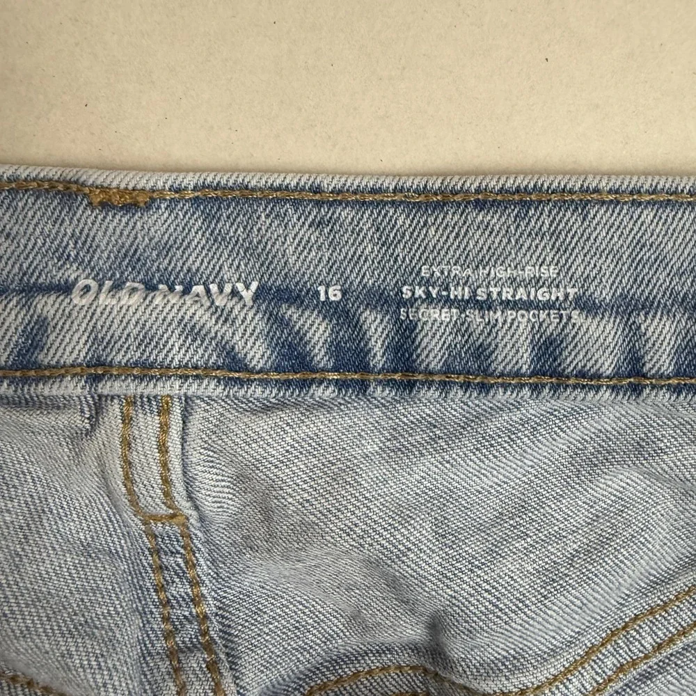 Old Navy Sky-Hi Straight Jeans Womens 16 Blue Light Wash High Rise Stretch Denim